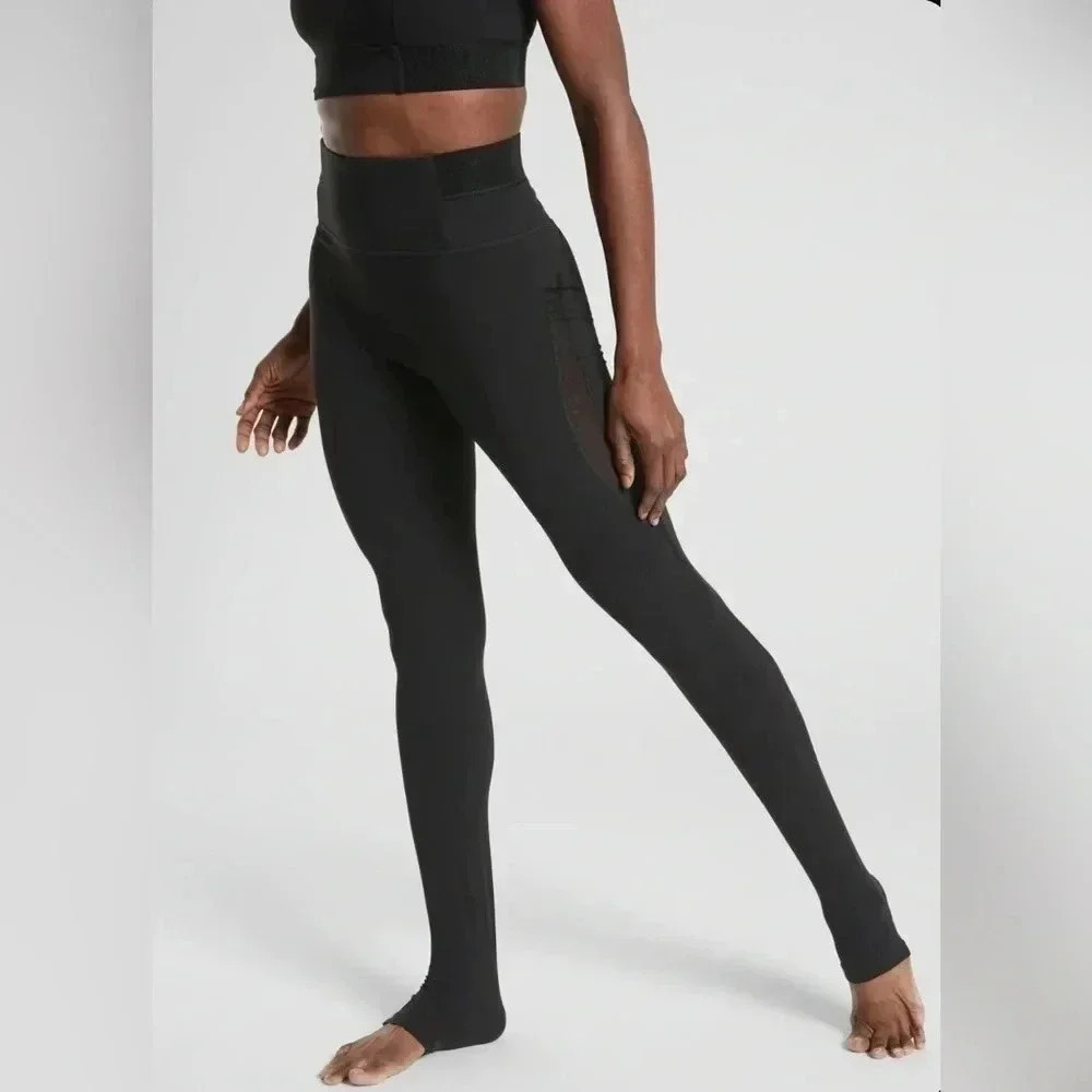 Athleta Aura Heel Tight Leggings Black Wm Size Small Style# 487629 $119 Active